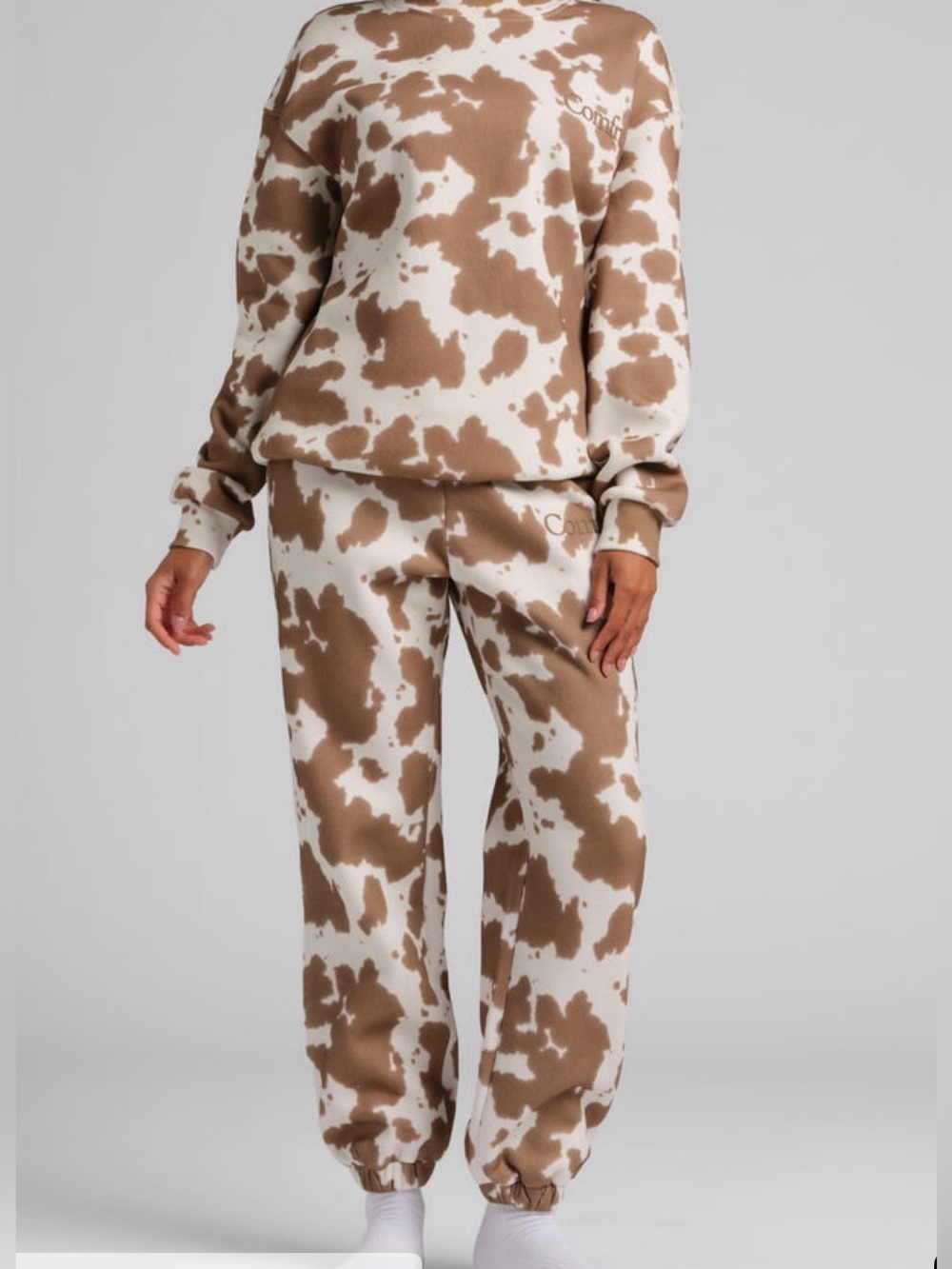 Comfrt Minimalist Crew and Jogger Set- Cow Print- Chocolate milk 🥛 🤎
